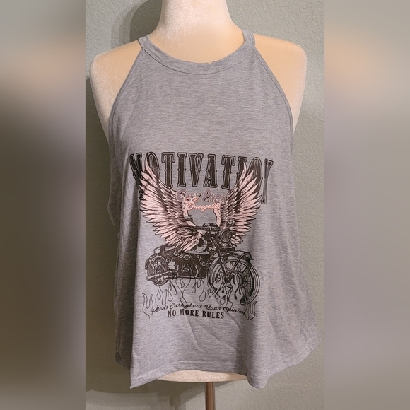 NWOT* PLUS SIZE GRAPHIC TANK - Picture 1 of 3